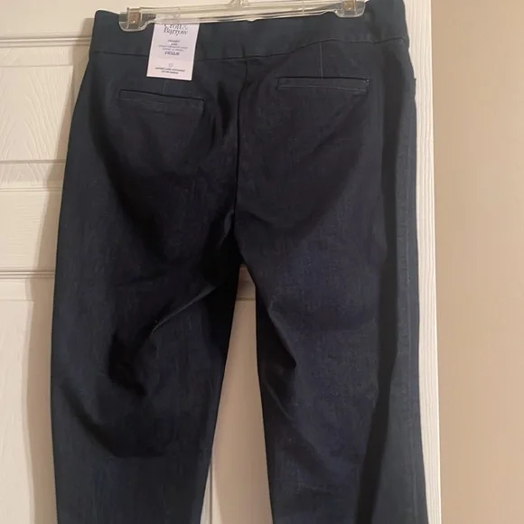 women's Croft & Barrow pull-on pants. - Picture 5 of 5